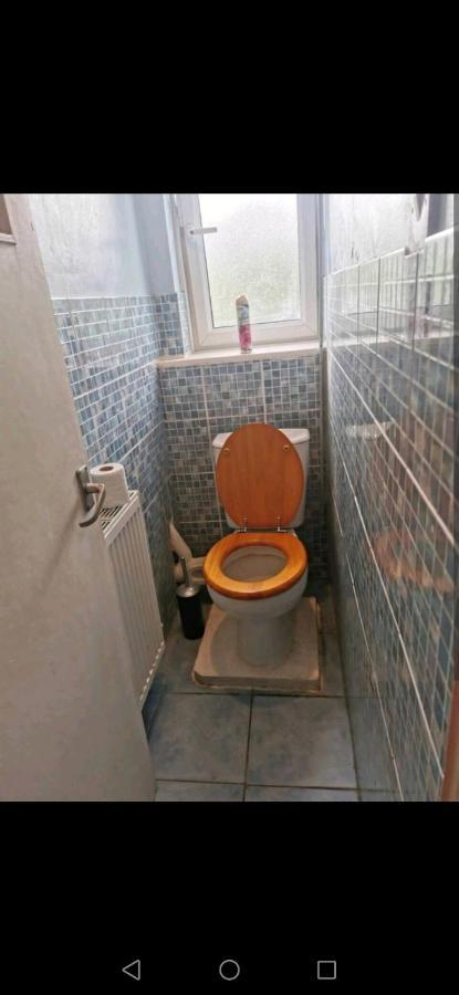 Nice Shared Flat Лондон Екстер'єр фото