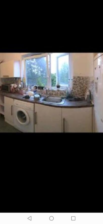 Nice Shared Flat Лондон Екстер'єр фото